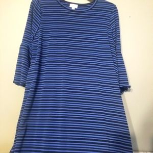 Size Large Lularoe Maurine